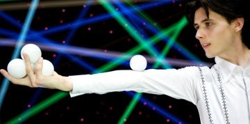 Alan Sulc - Artiste de Mister Babache - Jonglerie Diffusion